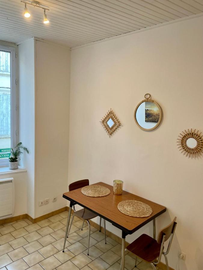 Joli Appartement Au Coeur De Ville シャトー・ティエリ エクステリア 写真