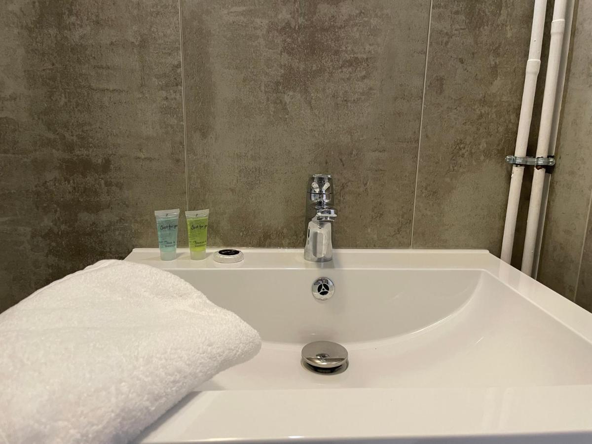 Joli Appartement Au Coeur De Ville シャトー・ティエリ エクステリア 写真